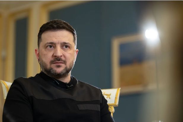 Zelenski: Xarici tərəfdaşlardan HHM raketlərinin tədarükü üç dəfə azalıb