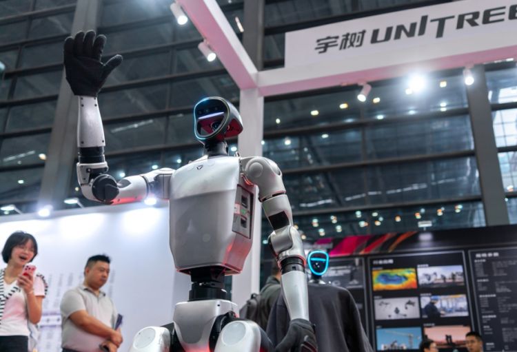 Humanoid robotların dünya üzrə tədarük bazarının 97 faizini Çin istehsalçıları tutublar