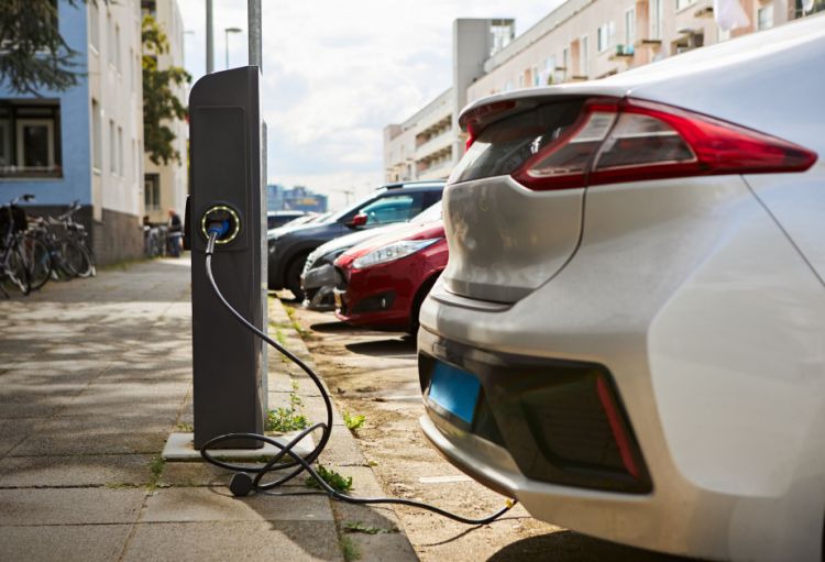 İyulda dünya miqyasında 1,85 milyon elektromobil satılıb