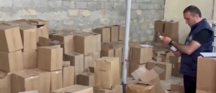 Naxçıvanda saxta aksiz markalı alkoqollu içkilər aşkarlanıb