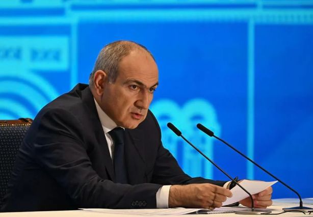 Paşinyan: Rusiya Ermənistan dəmir yollarının konsessiya hüququnu 400 milyon dollara sata bilər