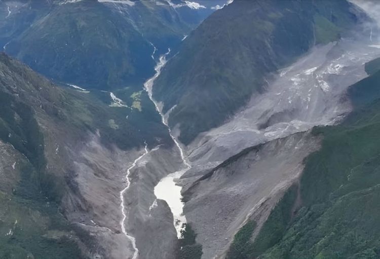 Nepaldakı gölün 72 saat ərzində dağıla biləcəyi barədə xəbərdarlıq edilib