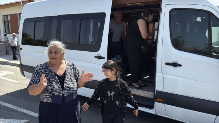 Növbəti köç Şükürbəyli və Horovlu kəndlərinə çatıb<font color='red'> - YENİLƏNİB</font><font color=red> - FOTOLAR</font>