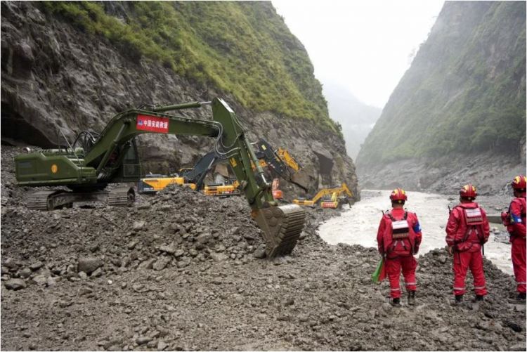 Tibetdə sel nəticəsində 16 nəfər həlak olub, 500-dən çox şəxs itkin düşüb