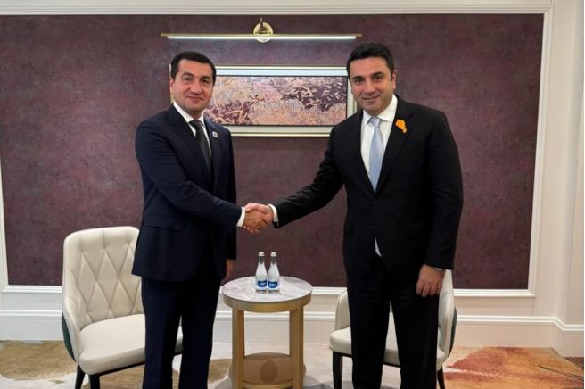 Bişkekdə Hikmət Hacıyev Alen Simonyanla görüşüb