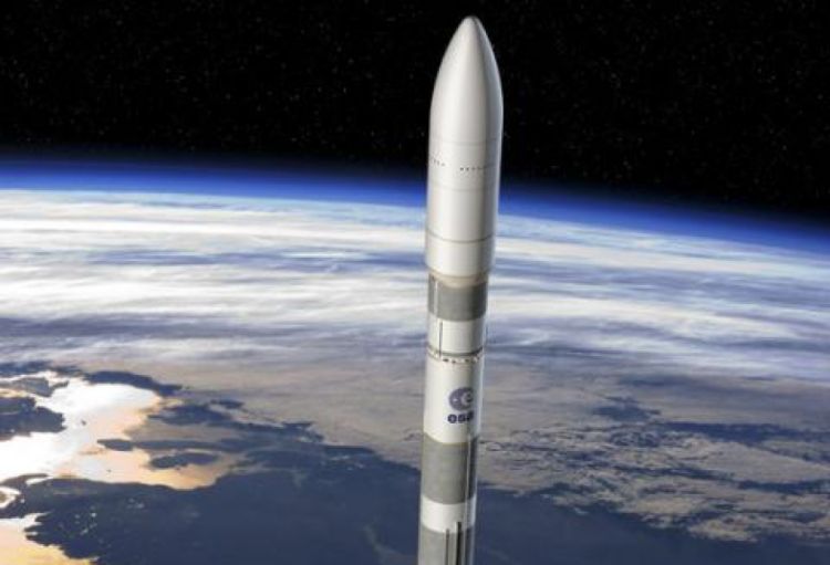Çin ilk dəfə "Pallada-1" raketini kosmosa buraxıb