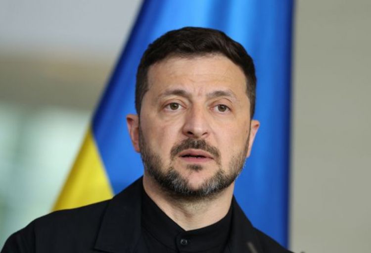 Volodimir Zelenski Rusiyanın Ukraynaya kütləvi hücumundan danışıb