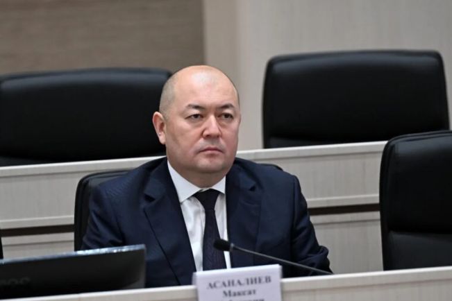 Japarov sabiq baş prokuroru Milli Təhlükəsizlik Komitəsinin sədri vəzifəsinə təsdiqləyib
