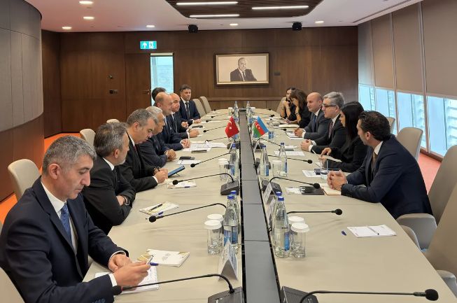 Azərbaycan və Türkiyə qarşılıqlı investisiya imkanlarının təşviqini müzakirə edib