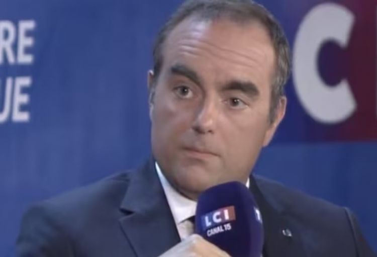 Fransanın baş naziri büdcə layihəsi ilə bağlı yayılan məlumatları təkzib edib