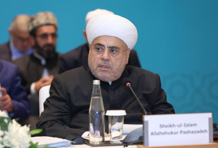 Allahşükür Paşazadə: TDT-yə üzv dövlətlərin xalqları əsl qardaşlıq nümunələri nümayiş etdirirlər