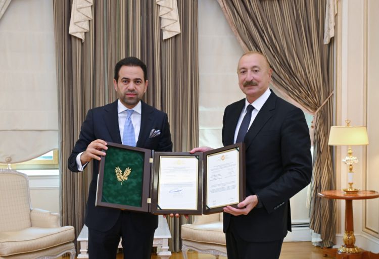 Prezident İlham Əliyev Müsəlman Ağsaqqalları Şurasının baş katibini qəbul edib<font color=red> - FOTOLAR</font>