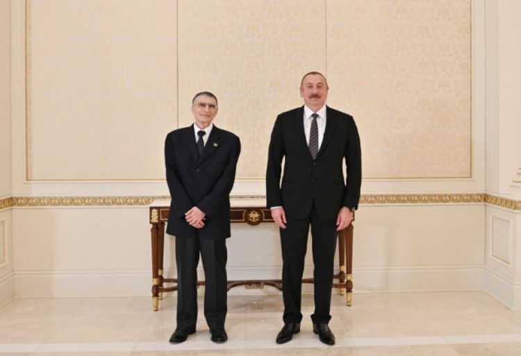 Nobel mükafatı laureatı Əziz Səncər Prezident İlham Əliyevə təşəkkür edib