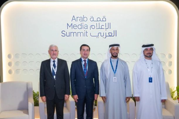 Hikmət Hacıyev Ərəb Media Forumunda iştirak edib