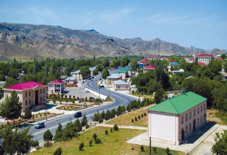 Şahbuzda qəza baş verib, 2 nəfər xəsarət alıb