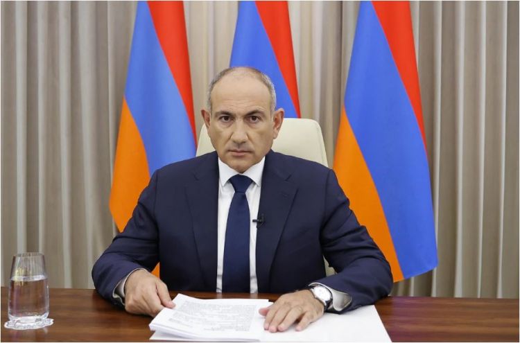 Paşinyan: Moskva ilə Gümrüdəki hərbi baza məsələsini müzakirə etməyə hazırıq