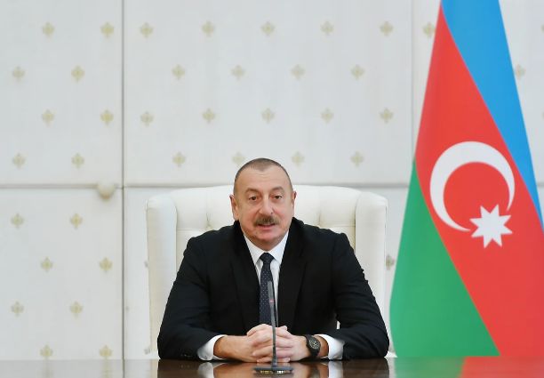 İlham Əliyev Şamaxıda "Nəsimi Bağları" kompleksi ilə tanış olub