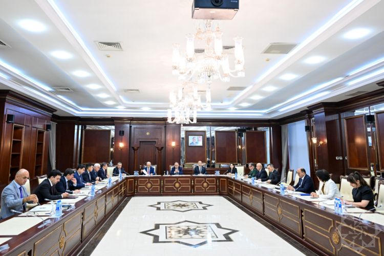 Milli Məclisdə “Məhsul şəhadətnaməsi haqqında” qanun layihəsi müzakirə olunub