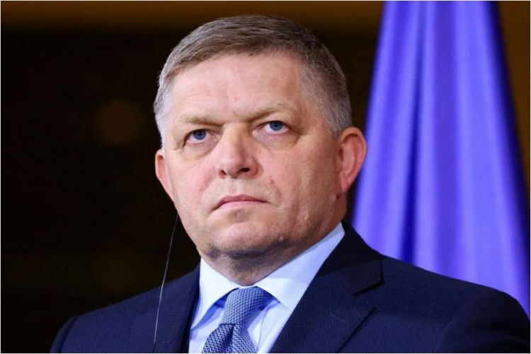 Fitso xəstəlik səbəbindən Ukraynaya səfərini ləğv edib