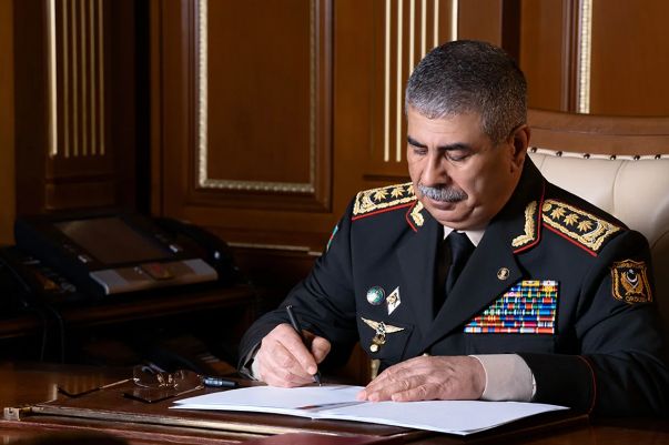 Zakir Həsənov Pakistan tərəfinə başsağlığı verib