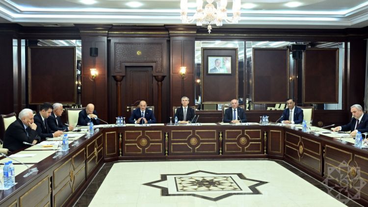 Milli Məclisin İnsan hüquqları komitəsinin payız sessiyasında ilk iclası keçirilib<font color=red> - FOTOLAR</font>