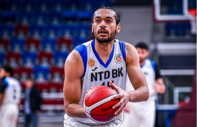 ABŞ-dən olan basketbolçu Qeylen Smit Azərbaycan klubuna qayıdıb