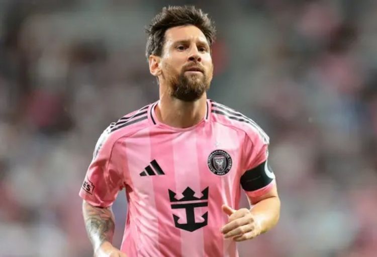Messi cərimə zərbəsi qollarında yeni rekorda yaxınlaşır