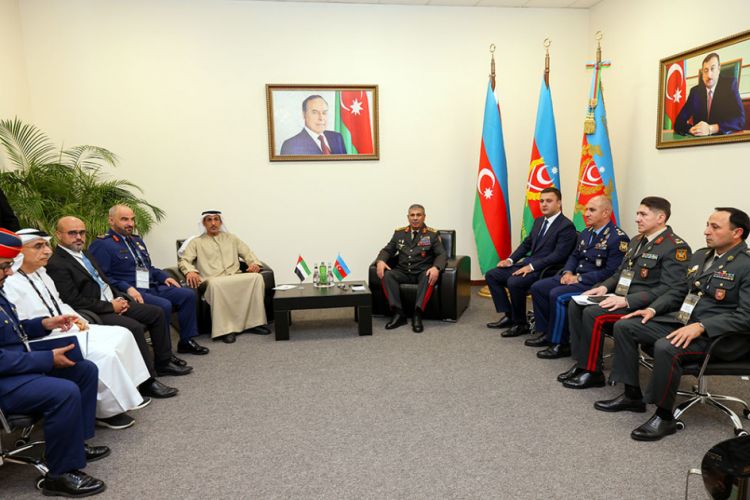 Azərbaycan və BƏƏ arasında hərbi-texniki sahədə əlaqələrin inkişaf perspektivləri müzakirə edilib<font color=red> - FOTOLAR</font>
