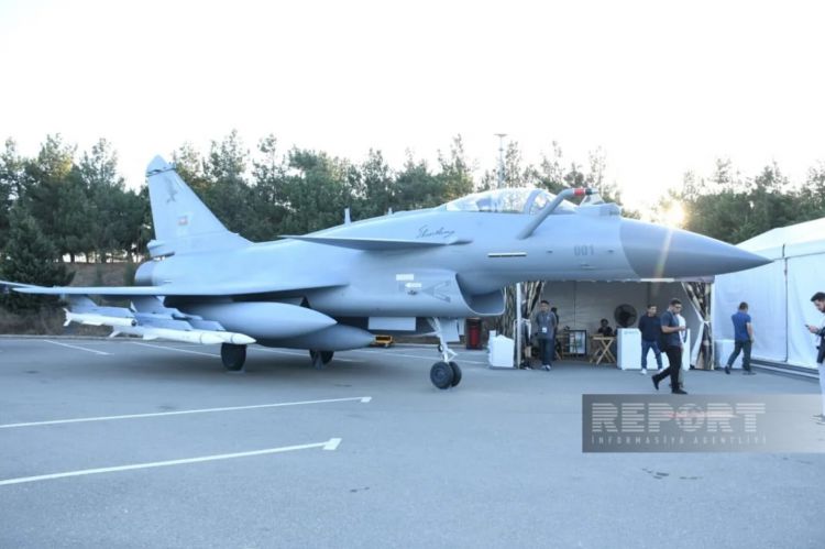 "ADEX-2026": Türkiyə və Azərbaycanın birgə istehsalı olan qırıcı təyyarə ilk dəfə nümayiş etdirilib