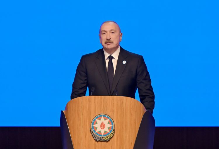 Prezident: Xarici siyasətimizi elə qurmalıyıq ki, heç kim bizim işimizə müdaxilə etməsin