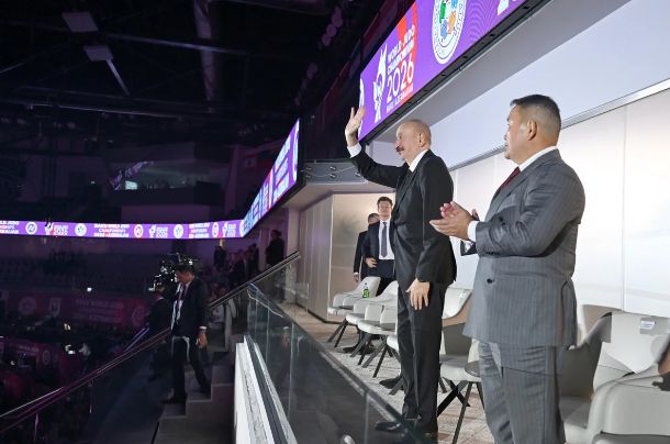 İlham Əliyev cüdo üzrə dünya çempionatının açılış mərasimini izləyir