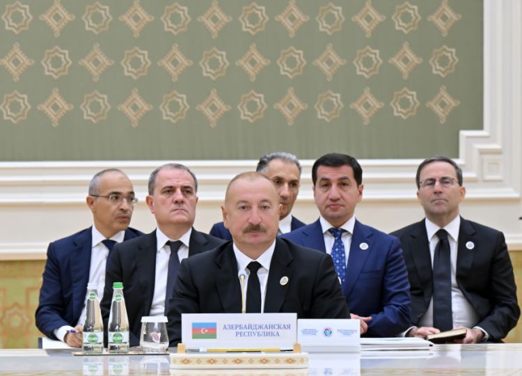 Türkmənbaşıda Azərbaycan və Mərkəzi Asiya Dövlət başçılarının 8-ci Məşvərət görüşü keçirilir<font color='red'> - YENİLƏNƏCƏK</font><font color=red> - FOTOLAR</font>