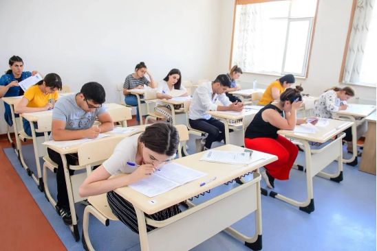 Bu il qəbul imtahanlarında 3 mindən çox abituriyent 600-dən yüksək bal toplayıb