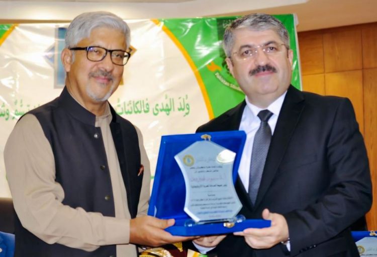 Pakistanın Misirdəki səfiri azərbaycanlı tədqiqatçı-alimi təltif edib