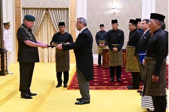 Azərbaycanın Malayziyadakı səfiri etimadnaməsini Krala təqdim edib