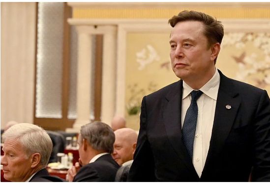 Mask "SpaceX"in səhmlərini amerikalı uşaqlara verəcəyini vəd edib
