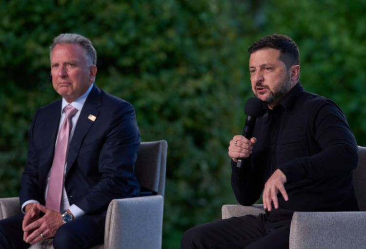 Trampın xüsusi elçisi Zelenski ilə görüşmək üçün Norveçə yola düşüb
