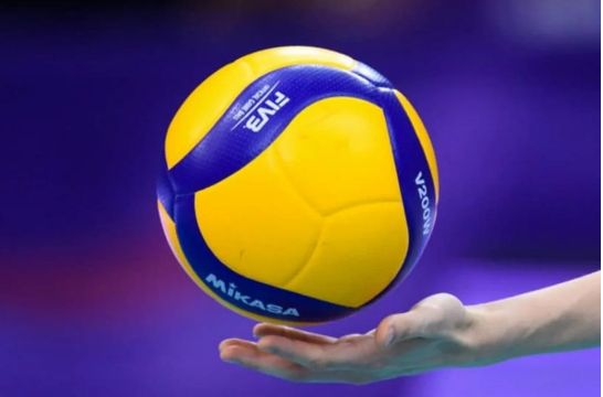 20 yaşadək voleybolçu qızlardan ibarət Azərbaycan millisi bu gün Polşa ilə üz-üzə gələcək