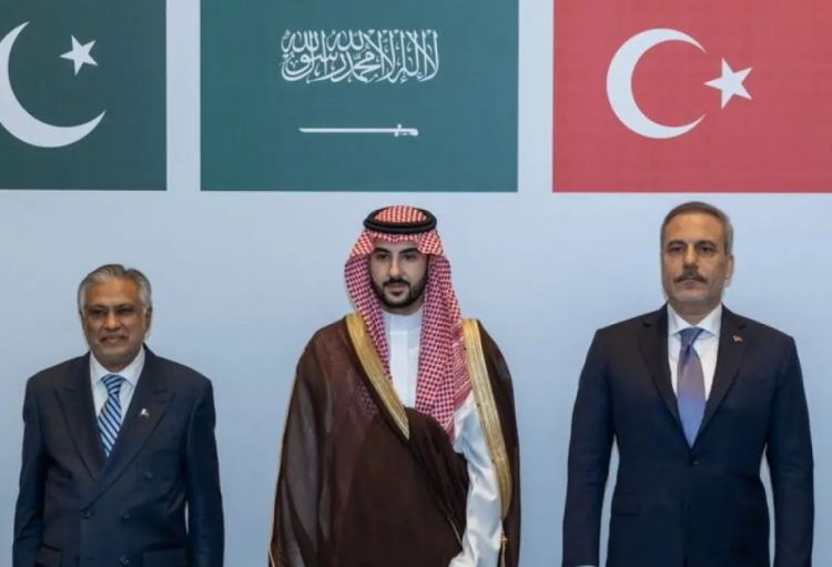 İran rəsmisi: Pakistan, Səudiyyə Ərəbistanı və Türkiyə nümayəndələri Tehranda danışıqlar aparacaqlar