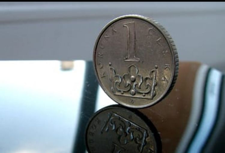 Çexiya kronunun Konstitusiyada təsbit edilməsi avroya keçidi çətinləşdirə bilər