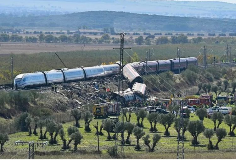 İspaniyada qatarların toqquşması nəticəsində ölənlərin sayı 69-a çatıb